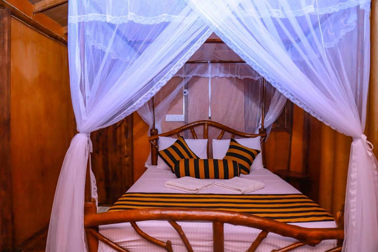 Отель Sigiriya Rock Gate Tree House Экстерьер фото